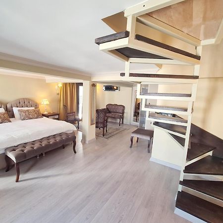 Sofia Boutique Hotel キレニア エクステリア 写真
