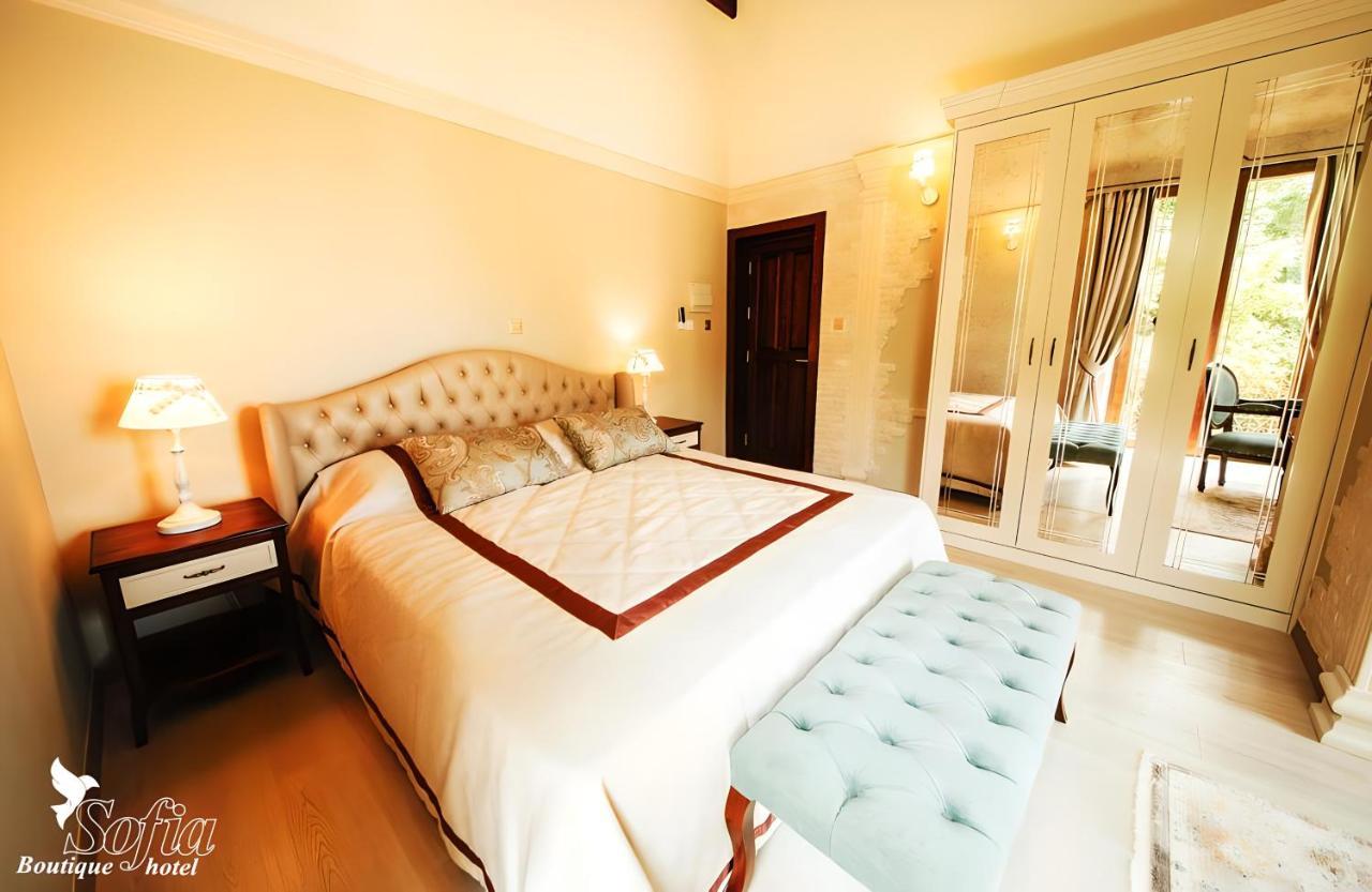 Sofia Boutique Hotel キレニア エクステリア 写真