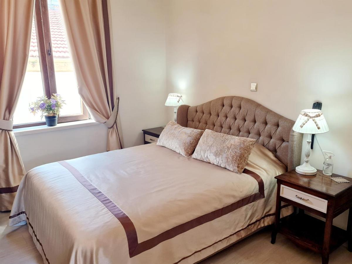 Sofia Boutique Hotel キレニア エクステリア 写真