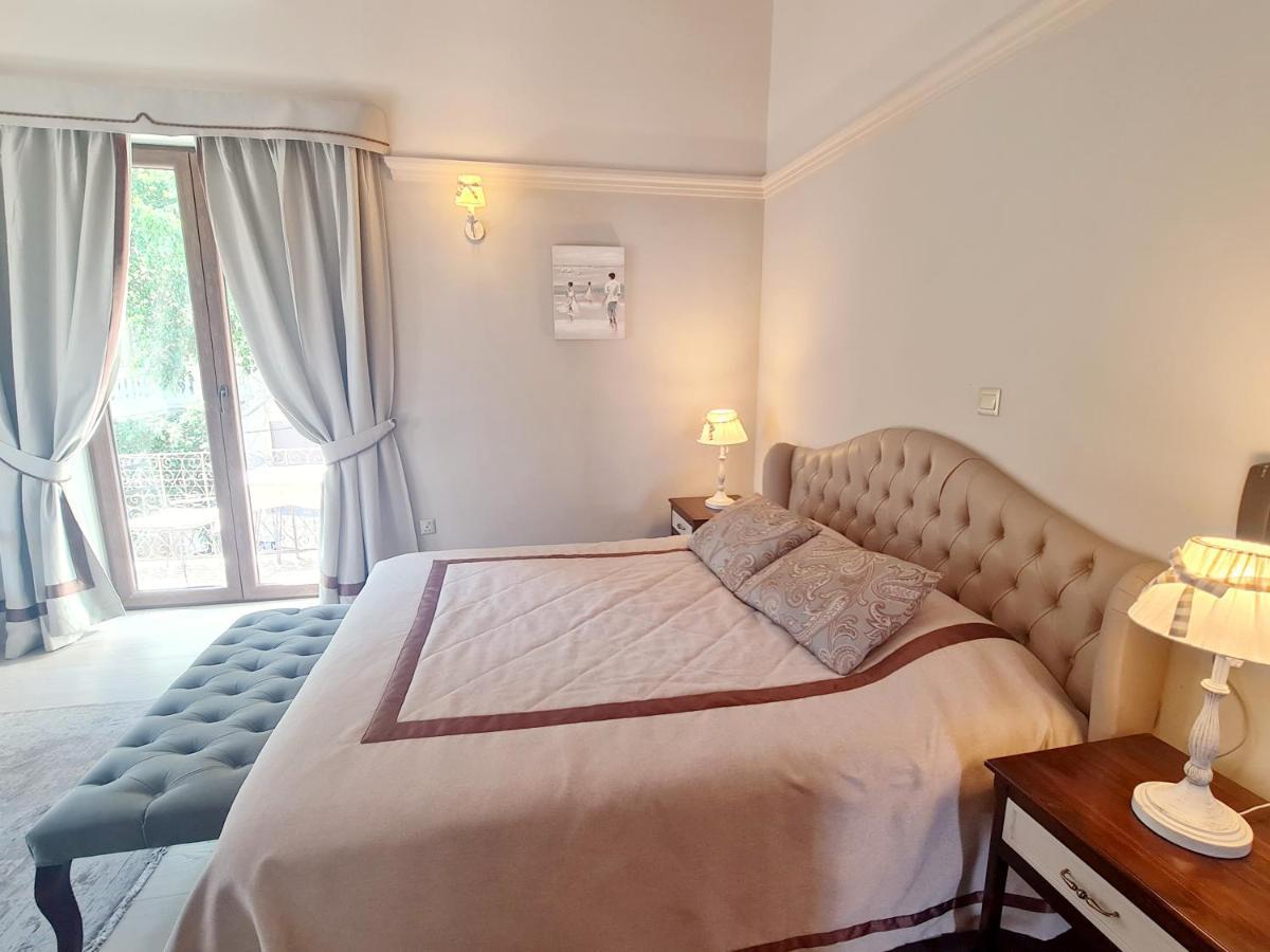 Sofia Boutique Hotel キレニア エクステリア 写真
