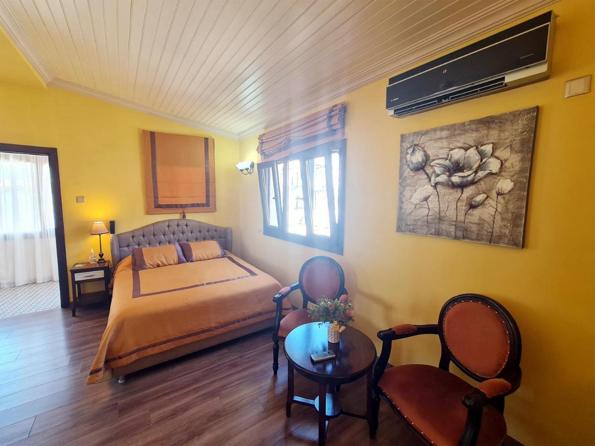 Sofia Boutique Hotel キレニア エクステリア 写真